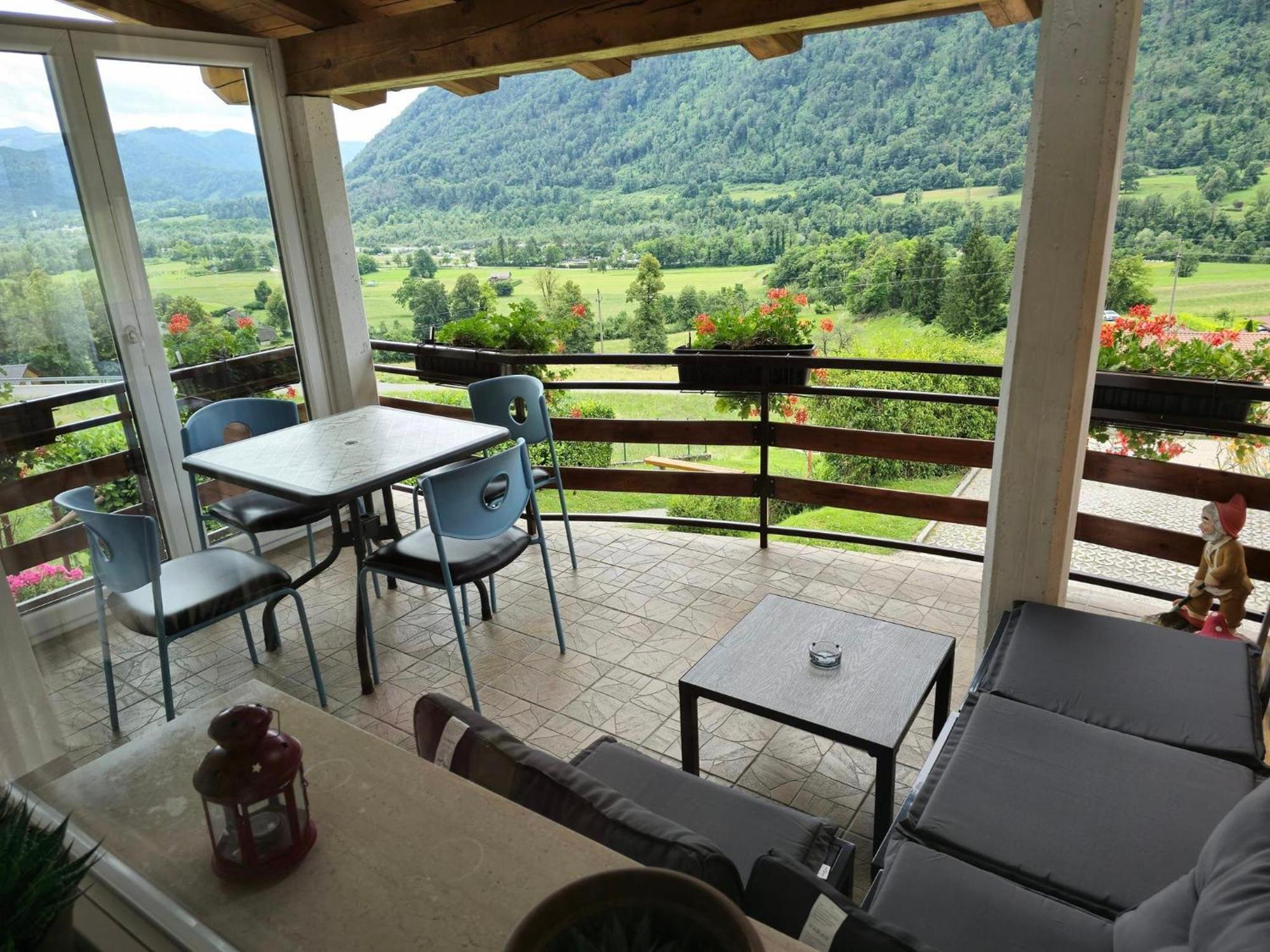 Holiday House Near The Soca River 托尔明 外观 照片